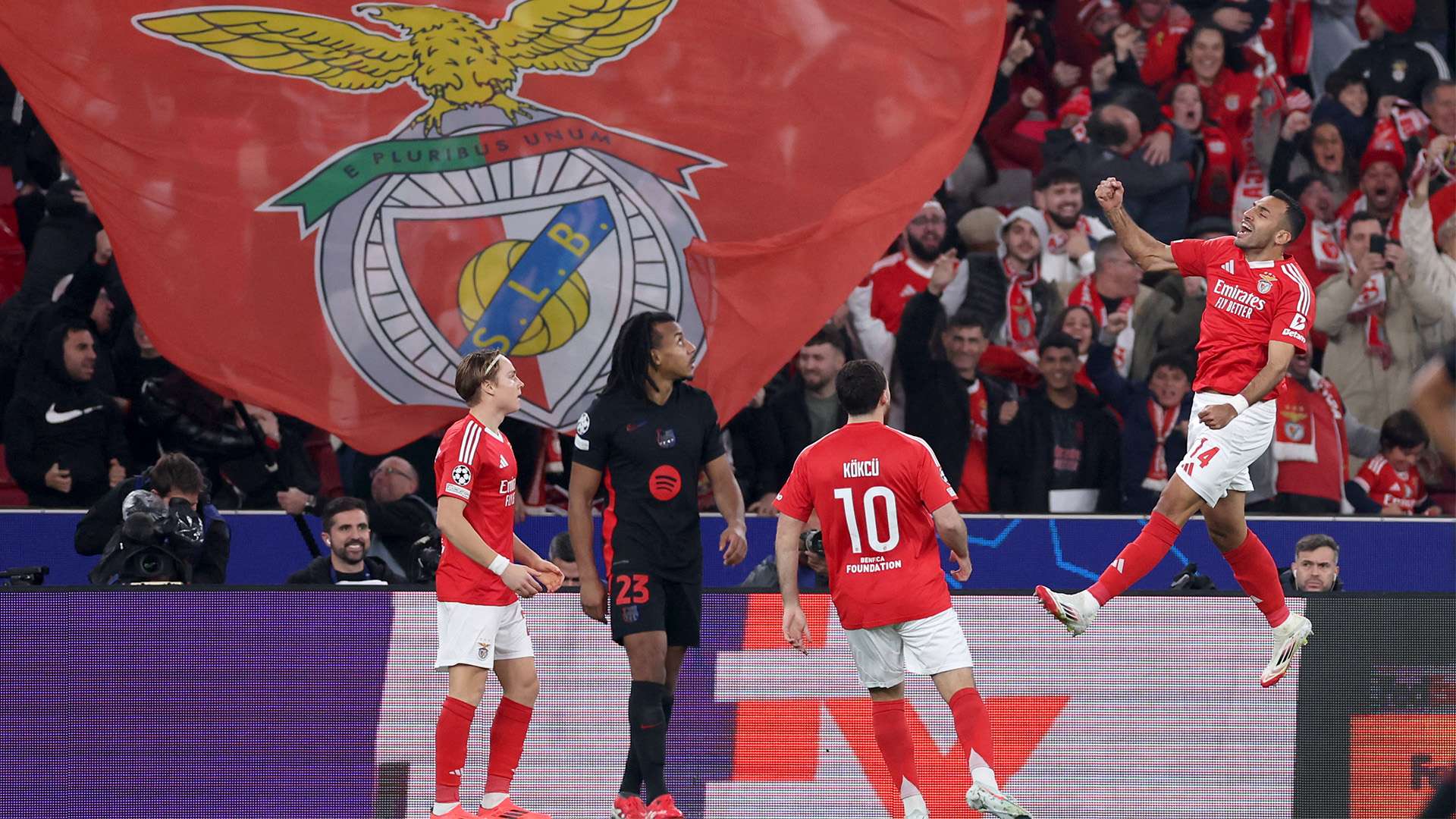 强精神与团 强精神与团