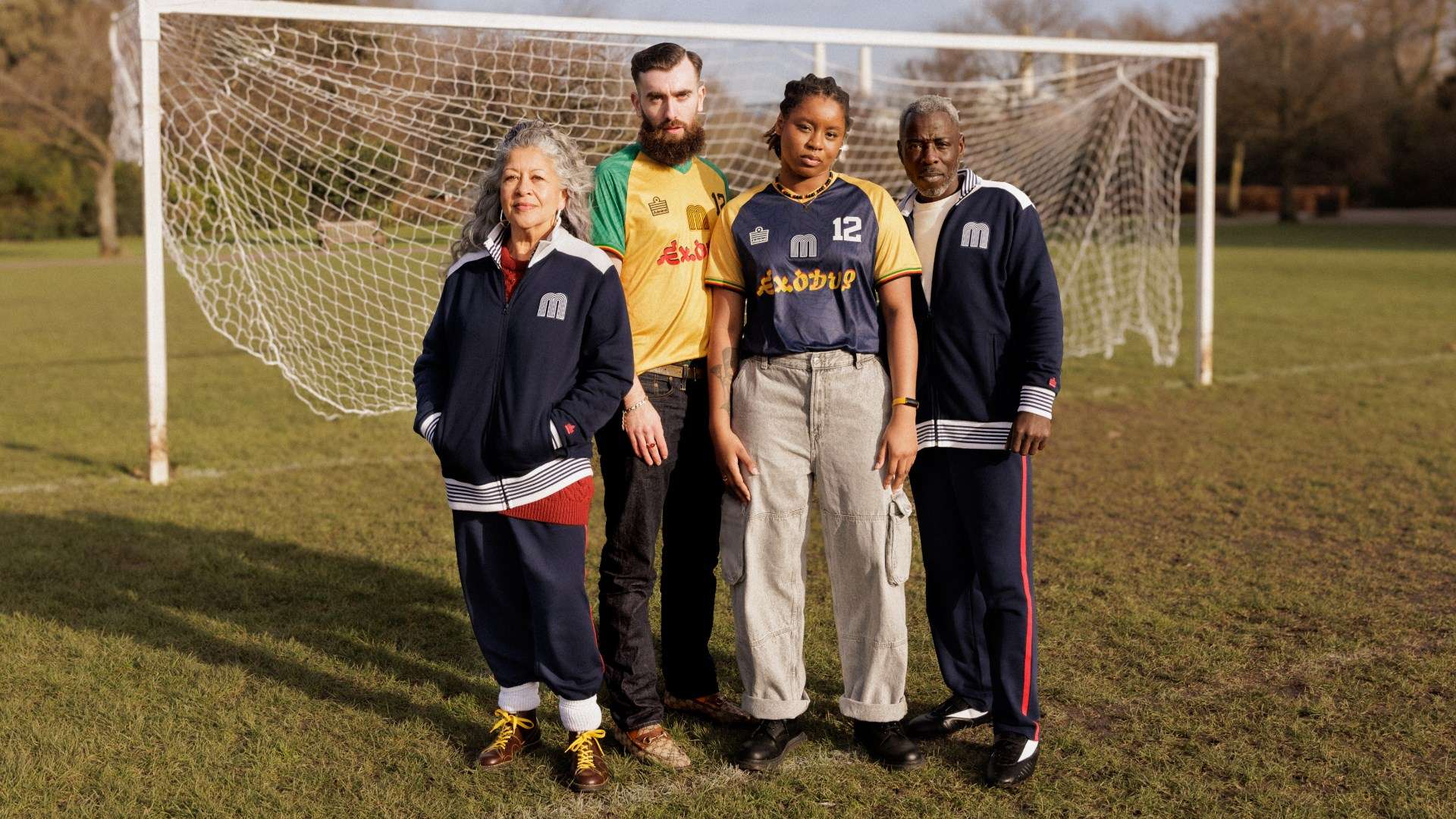 泰臣對保羅｜58歲泰臣現老態　頻咬拳套引熱議　賽後本人解畫.